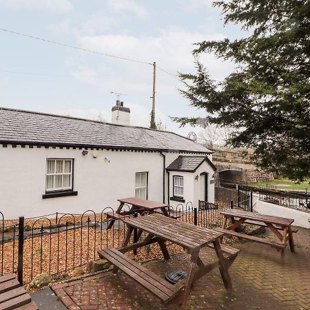 Scotch Hall Cottage Llangollen Esterno foto