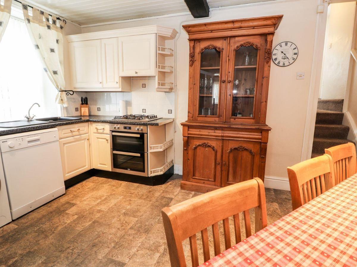 Scotch Hall Cottage Llangollen Esterno foto