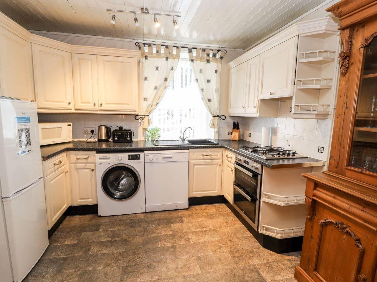 Scotch Hall Cottage Llangollen Esterno foto