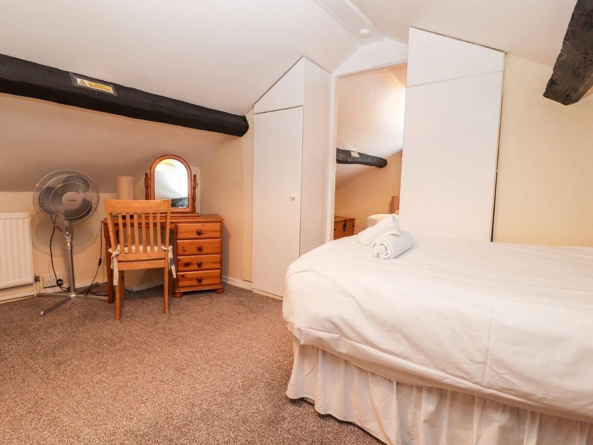 Scotch Hall Cottage Llangollen Esterno foto